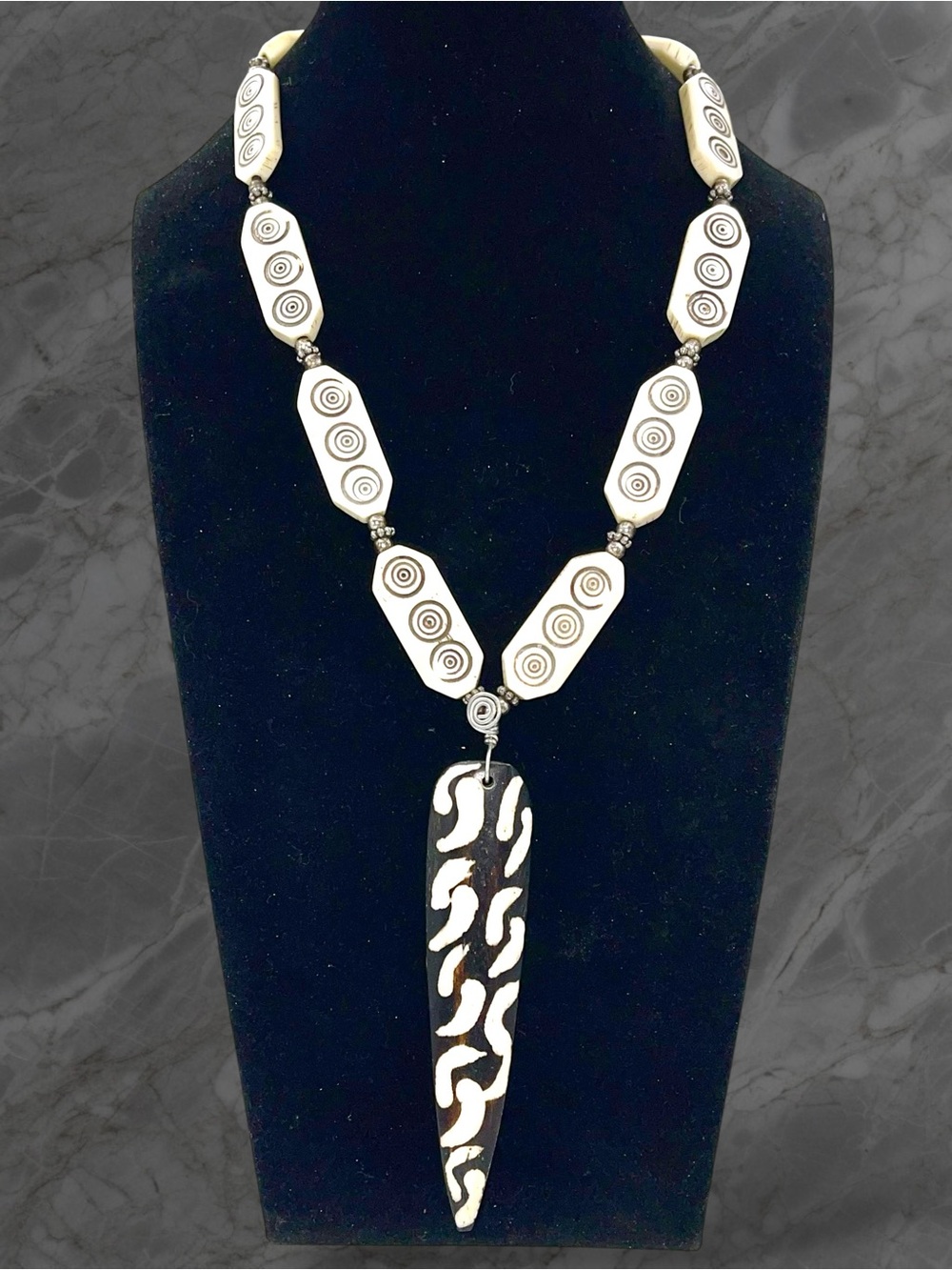 Vintage African Batik Bone Statement Necklace Boho Tribal Spear Pendant